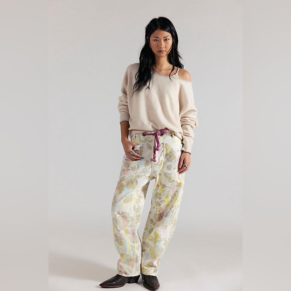 $248! Free People Moxie Printed Flocked Barrel Jeans Floral Ivory 28 NEW
